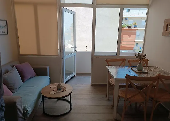 Frezia House